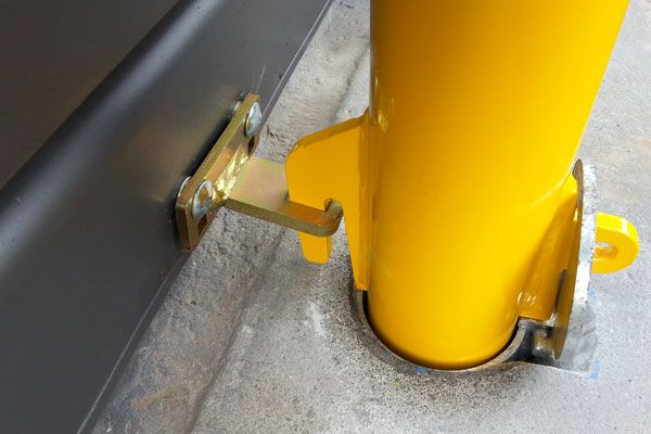 BARRIER BSL90 SLEEVE-LOK REMOVABLE BOLLARD