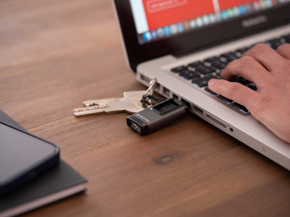 LED LENSER K6R RECHARGEABLE KEYRING LAMP - 400 LUMENS