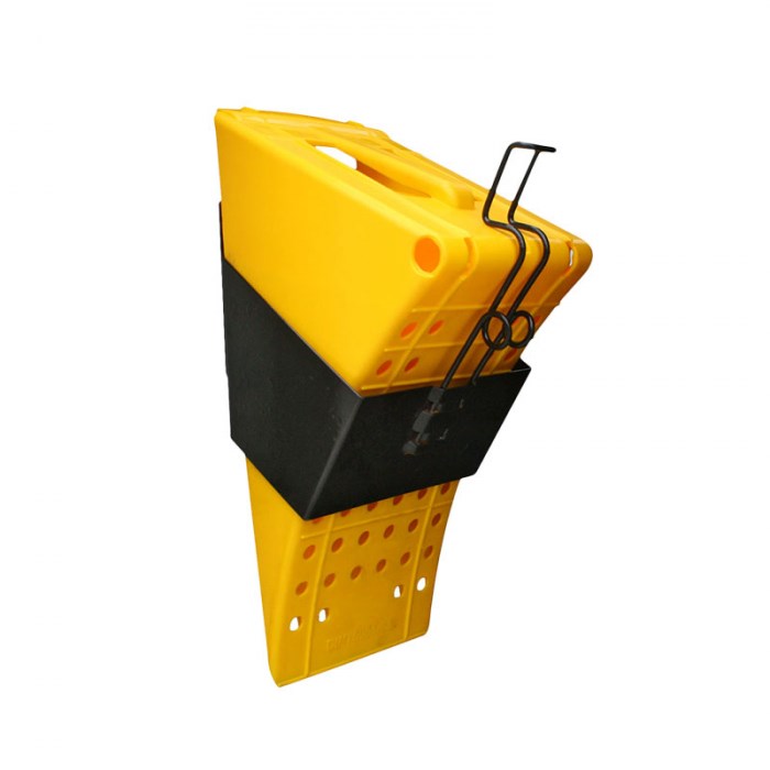 BARRIER WC8P WHEEL CHOCK MOULDED PLASTIC - LARGE