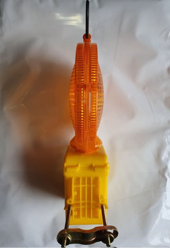 ROAD SAFETY FLASHING TRAFFIC WARNING LIGHT